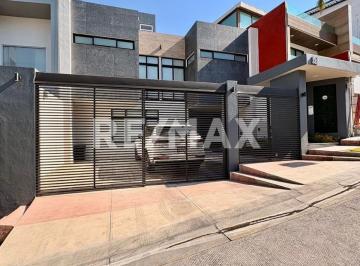 Casa de 3 habitaciones, Naucalpan de Juárez · Amplia y Funcional Casa en Venta Ubicada en Lomas Verdes 6ª Sección