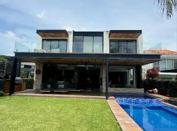 Casa · 600m² · 3 Recámaras · 4 Estacionamientos · Casa en Paraíso Country Club