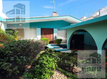 Casa · 506m² · 7 Recámaras · 8 Estacionamientos · Amplia Residencia en Venta