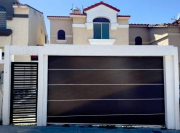 Casa de 3 habitaciones, Tijuana · Casa en Renta en Quinta Versalles Tijuana Baja California