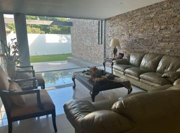 Casa de 3 habitaciones, San Pedro Garza García · Casa en Venta en Jerónimo Siller