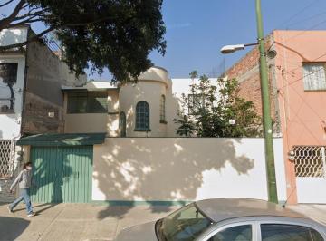Casa de 3 habitaciones, Benito Juárez · *¡Increíble Oportunidad! Casa con Excelente Precio en Sucre 49, Benito Juárez*