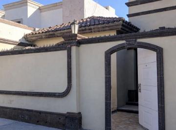 Casa · 322m² · 3 Recámaras · 2 Estacionamientos · Casa en Venta San Patricio