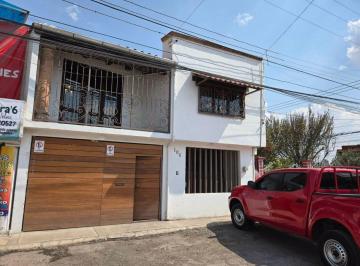 Casa de 4 habitaciones, Mineral de la Reforma · Casa con 178 m² de Terreno y 4 Recámaras en Venta en Tulipanes Pachuca Ideal Para Negocio
