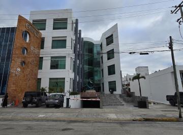 Oficina · 180m² · 4 Estacionamientos · Oficina en Venta, Av Tulum Centro, Cancún Quintana Roo