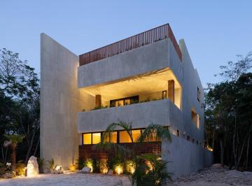 Casa · 422m² · 4 Recámaras · 3 Estacionamientos · Casa en Residencial Kaybé - Tulum