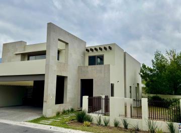 Casa de 3 habitaciones, Monterrey · Espectacular Residencia en Soria Residencial, Zona El Uro en Carretera Nacional
