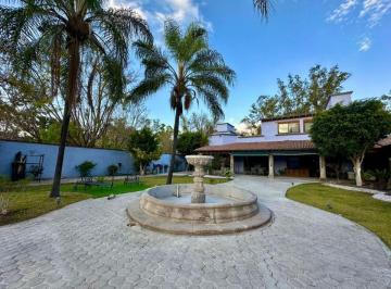 Casa de 4 habitaciones, Querétaro · Residencia en Jurica con Alberca y Cancha de Tenis