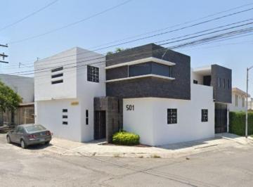 Casa de 3 habitaciones, Guadalupe · Venta de Casa en Colonia Molino del Rey, en Guadalupe, Nuevo León.