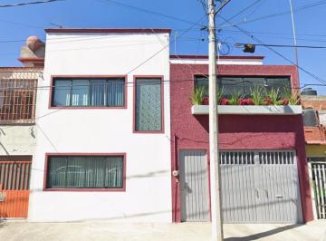 Casa de 3 habitaciones, Coyoacán · Casa en Remate en El Reloj Coyoacan