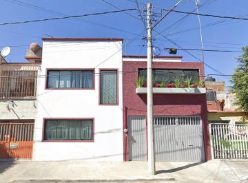Casa de 3 habitaciones, Coyoacán · Casa en Remate en El Reloj Coyoacan