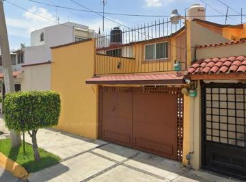 Casa de 3 habitaciones, Tlalnepantla de Baz · Casa en Remate en Valle Dorado Tlalnepantla