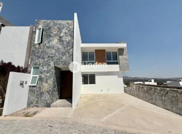 Casa · 182m² · 3 Recámaras · 2 Estacionamientos · Casa en Venta en Fraccionamiento Farasi, Haras del Bosque