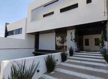 Casa en condominio de 5 habitaciones, San Pedro Tlaquepaque · Se Vende Increible y Grande Casa en Paisajes del Tesoro