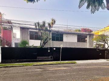Casa uso de suelo de 6 habitaciones, Guadalajara · Casa con Uso de Suelo Vertical Vallarta Norte Frente a Parque, Minerva
