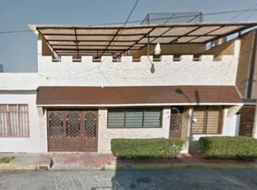 Casa de 3 habitaciones, Gustavo A. Madero · Casa en San Juan de Aragon en Venta Hipotecaria