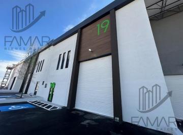 Bodega comercial · 838m² · 8 Estacionamientos · Bodega Industrial en Poniente V