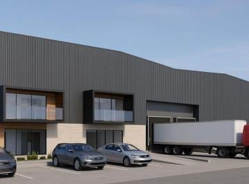 Nave industrial · 1357m² · 4 Estacionamientos · Invierte Donde Están Creciendo Las Bodegas en Guadalajara | Parque Industrial Cerca del Aeropuerto