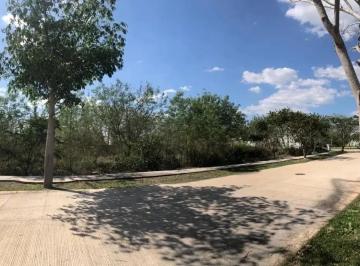 1 · Terreno en Venta en Residencial Licata en Cabo Norte Merida Yucatan