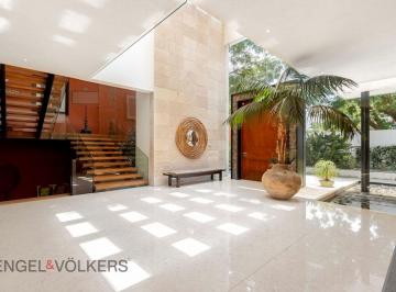 Casa de 4 habitaciones, Alvaro Obregón · Casa con 4 Habitaciones en Venta, 1588 m² Superficie de Terreno, Jardines del Pedregal