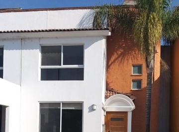Casa en condominio de 3 habitaciones, Puebla · Casa en Venta San Benardino Tlaxcalancingo, Puebla