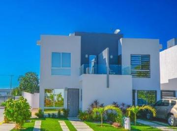 Casa · 102m² · 3 Recámaras · 1 Estacionamiento · Casa - Ejido San Vicente