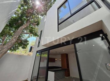 Casa · 172m² · 2 Recámaras · 2 Estacionamientos · Townhouse en Venta/renta Cholul