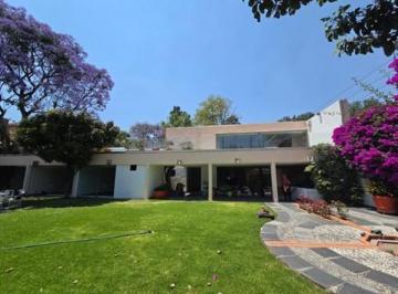 Casa · 656m² · 3 Recámaras · 3 Estacionamientos · Magnifica Casa