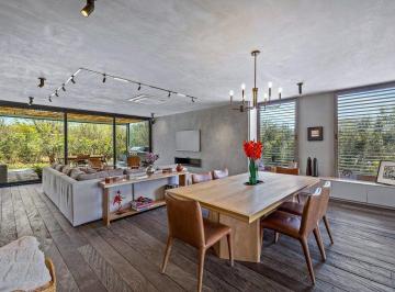 f1d3a2d7040c6282128b1480d85c489c19a1eeb8a4455aea340e64d9c5da442e · Casa con Terraza, Piscina y Entorno Natural en San Miguel de Allende