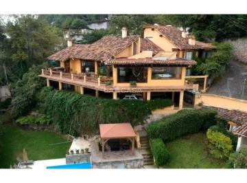 Casa de 6 habitaciones, Valle de Bravo · Casa en Renta|vista Franca Al Lago|valle de Bravo