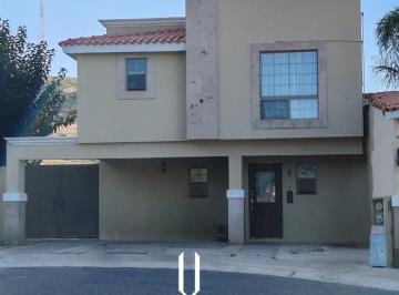 Casa · 3 Recámaras · 2 Estacionamientos · Bonita Casa en Venta en Las Sendas I Zona Reliz