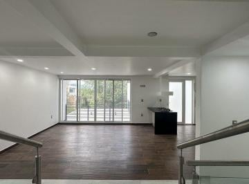 de8f738ca64791d4394cc74476c24f378c1572d3fe31c93d1384e1c8deae16fa · Hermosa Residencia en Lomas del Crestón en Venta