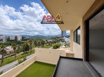 Casa en condominio · 560m² · 4 Recámaras · 4 Estacionamientos · Casa en Condominio en Venta en Bugambilias Alcatraces, Bosque Real