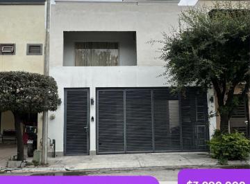 Casa de 3 habitaciones, Apodaca · Casa en Venta Rincón de La Moraleja, Apodaca, N. L.