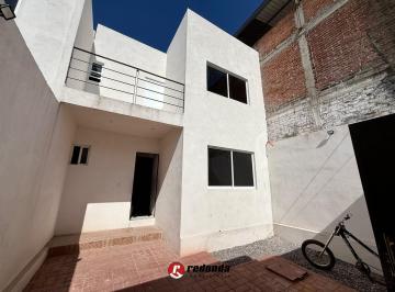 Casa · 3 Recámaras · 1 Estacionamiento · Casa en San Isidro