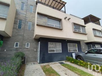 Casa · 129m² · 3 Recámaras · 1 Estacionamiento · Casa en Venta en Villas Xaltipa II, Cuautitlán Estado de México