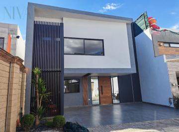Casa · 352m² · 4 Recámaras · 2 Estacionamientos · Casa en Venta Parque Santiago Lomas de Angelopolis