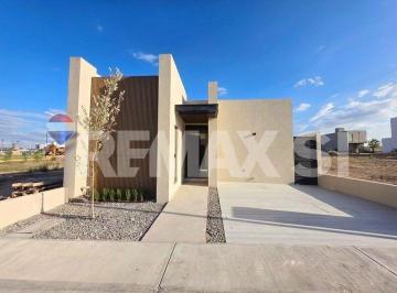 Casa · 121m² · 3 Recámaras · 2 Estacionamientos - Remax Si · Casa Venta Rodanta El Marques