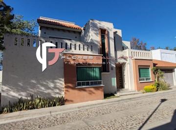 Casa · 423m² · 4 Recámaras · Casa en Venta en Residencial Calicantos Al Norte de La Ciudad de Aguascalientes