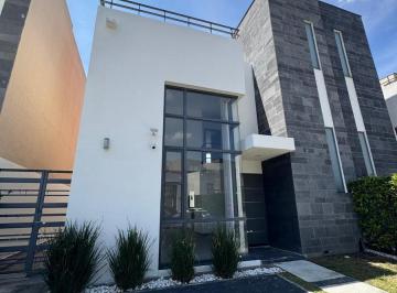 Casa en condominio · 194m² · 3 Recámaras · 2 Estacionamientos · Casa en Villas del Campo