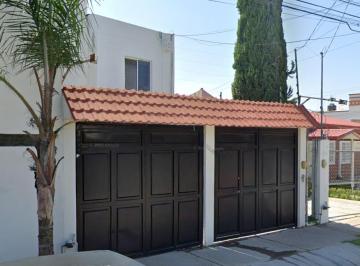 Casa de 3 habitaciones, León · Casa en Venta en Leon de Los Aldama Guanajuato