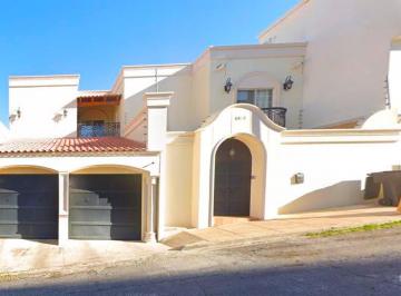 Casa de 4 habitaciones, Chihuahua · Casa en Venta en Lomas Altas Chihuahua