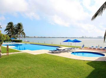 Departamento · 236m² · 3 Recámaras · 2 Estacionamientos · Departamento en Venta en Isla Dorada Cancun