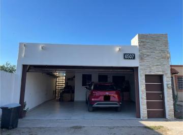 Casa · 3 Recámaras · 2 Estacionamientos · Casa en Fraccionamiento Valle Alto