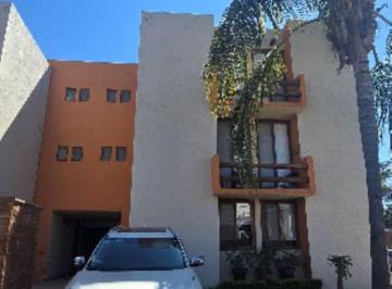 Departamento de 3 habitaciones, Corregidora · Amplio Departamento en Puerta Real!