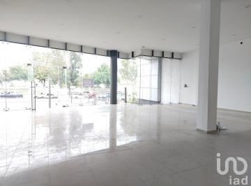 Local comercial · 220m² · 1 Recámara · 3 Estacionamientos · Local en Renta en Aguascalientes en Av Universidad