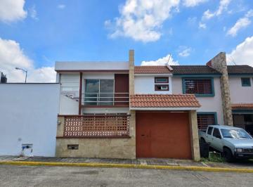 Casa de 3 habitaciones, Fortín · Vendo Casa en Precio Super en Fraccionamiento Privado en Fortín a 5 Minutos de Plaza Shangrila!