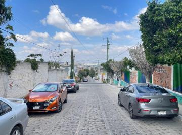 Terreno / Lote , Corregidora · Terreno en Esquina con Bardas y Construcción en Santa Barbara en La Segunda Seccion