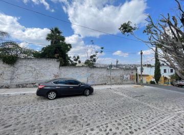 Terreno / Lote , Corregidora · Terreno en Esquina con Bardas y Construcción en Santa Barbara en La Segunda Seccion