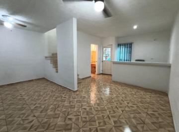 Casa · 90m² · 3 Recámaras · 1 Estacionamiento · Casa en Renta 3 Recámaras Sin Amueblar | Playa del Sol Playa del Carmen